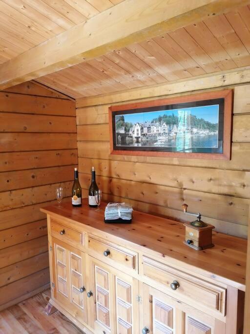 Chalet En Pleine Nature Au Bord D'Un Etang Lanvallay Eksteriør bilde